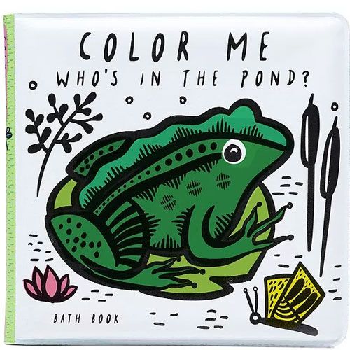 wee gallery badboekje met een groene kikker en de tekst "COLOR ME WHO'S IN THE POND?" op de voorkant.