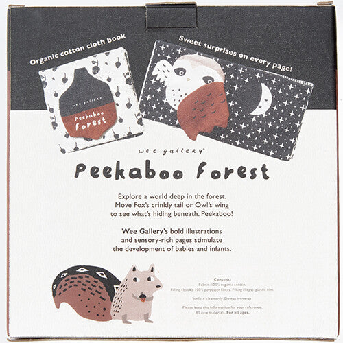Achterkant van de Wee Gallery knisperboekje Peekaboo Forest verpakking met een eekhoorn en productinformatie.