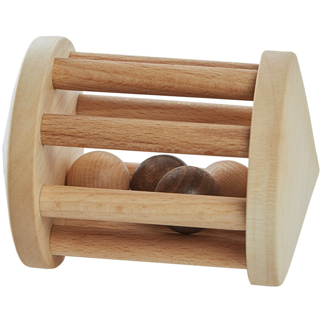 Wooden Story houten rammelaar voor baby's met houten balletjes erin.