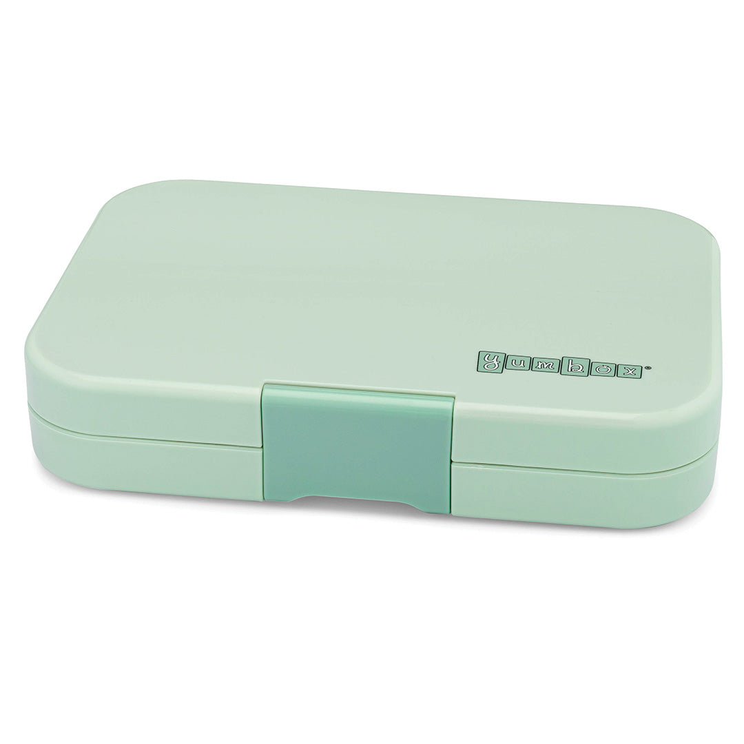 Gesloten Yumbox tapas broodtrommel in pistachegroen.